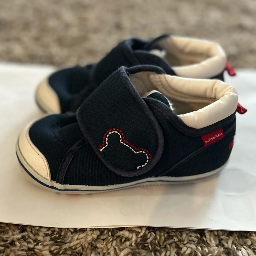 8.5 MIKI HOUSE My Second Shoes - Classic Toddler Shoes